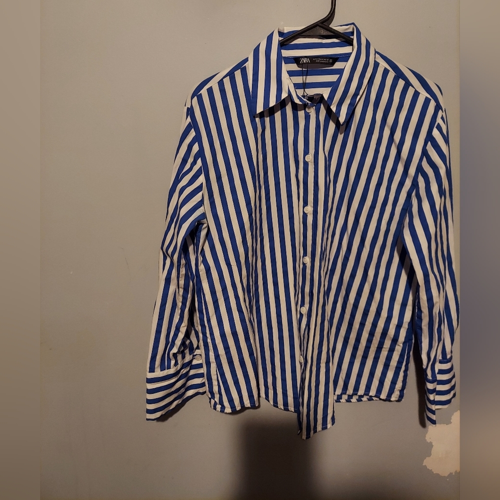 Zara Button Shirt Size M Blue White Striped Preppy Beachy Boho Office Career